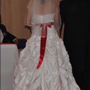 David’s bridal wedding dress